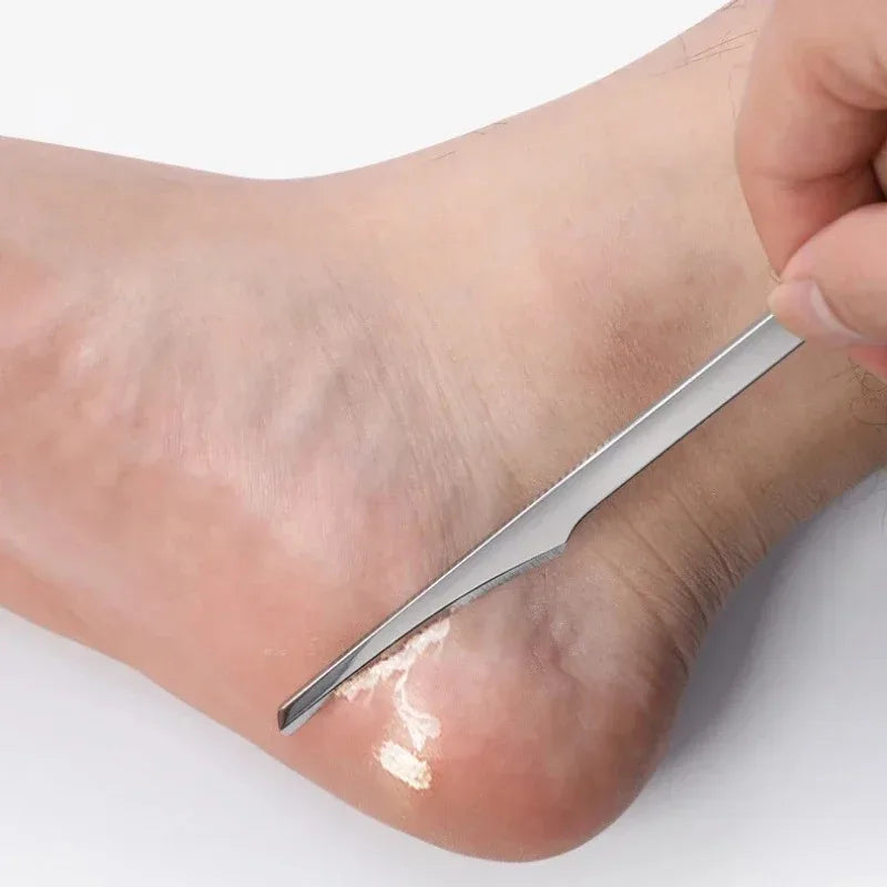 Râpe et grattoir pour callosités et ongles 🦶