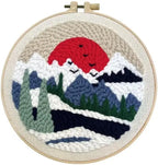 🗻 Kit de broderie Punch Needle – Montagne enneigée au soleil rouge